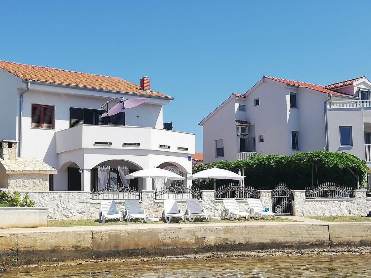פריבלאקה Apartments Hrestak מראה חיצוני תמונה