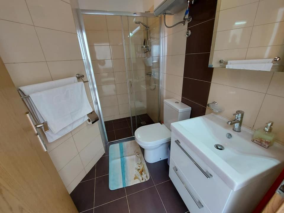 פריבלאקה Apartments Hrestak מראה חיצוני תמונה