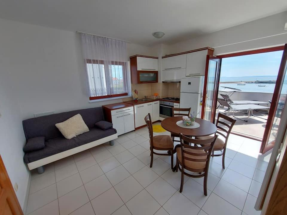פריבלאקה Apartments Hrestak מראה חיצוני תמונה